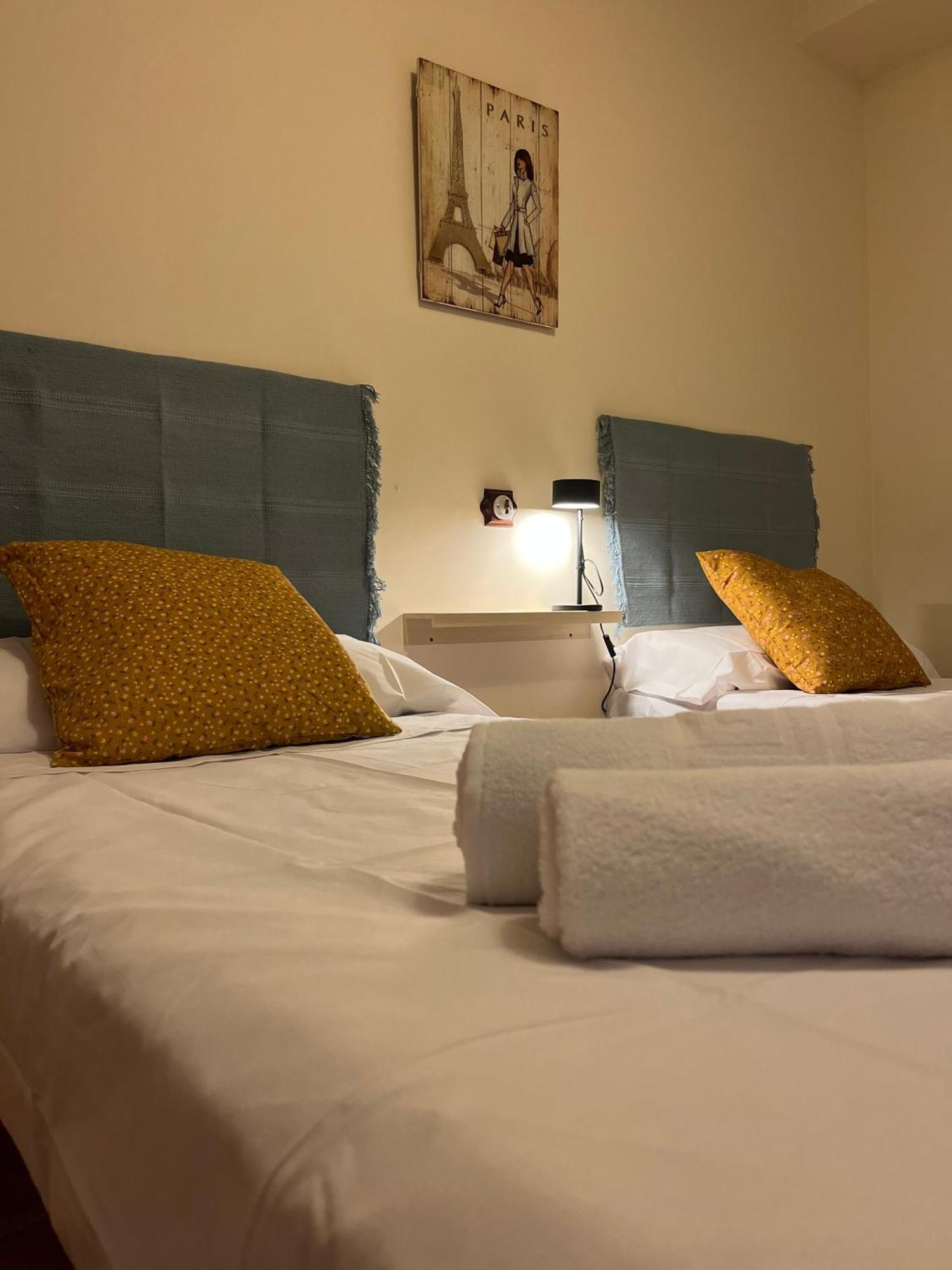 Hostal Corper 나발카르네로 외부 사진